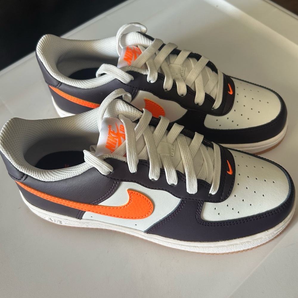 NIKE Air Force 1 Low-Top (W6.5 or 5Y) - Picture 3 of 6